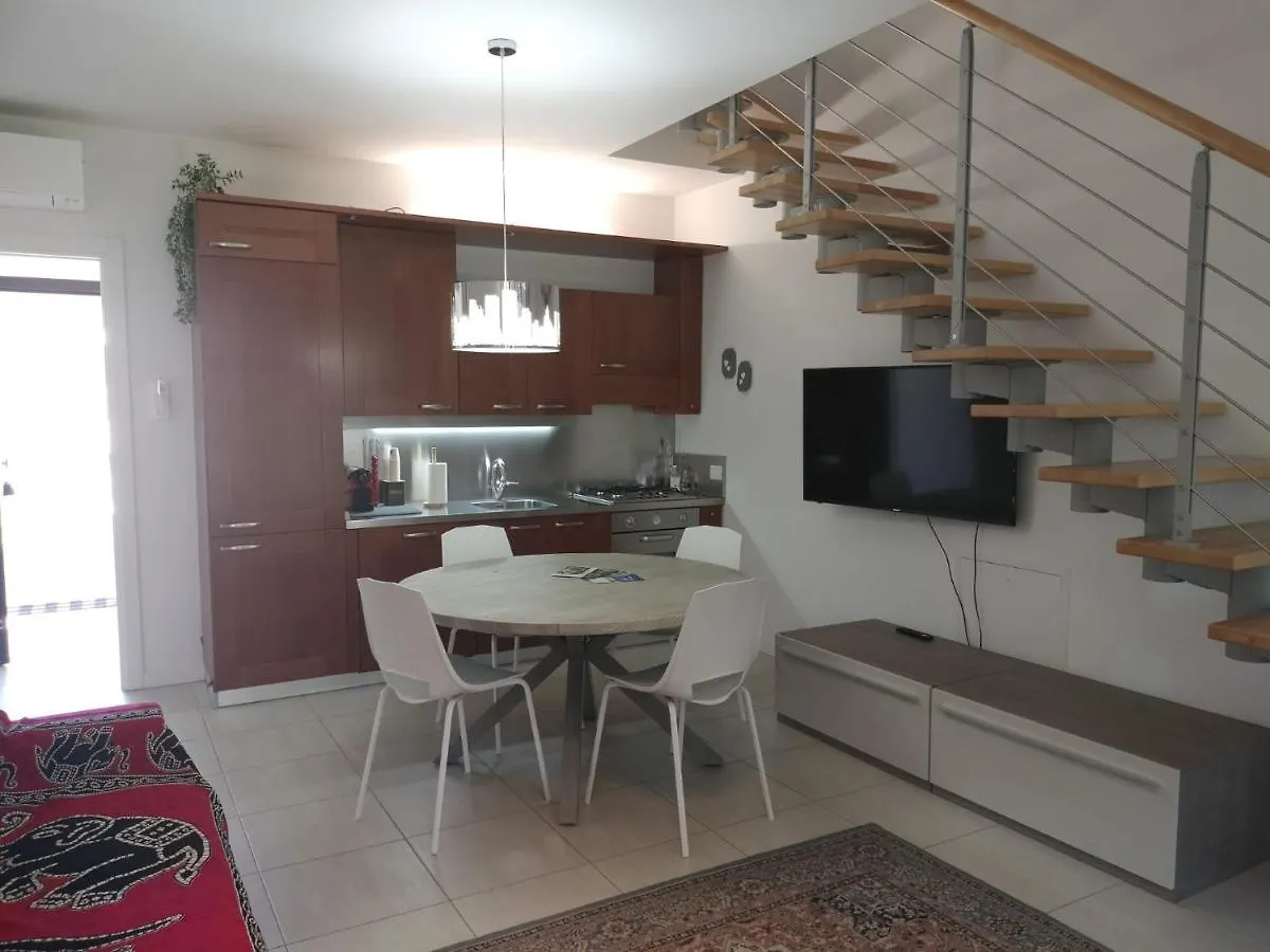 La Darsena Apartment Peschiera del Garda 0*,